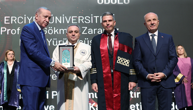 ERÜ'nün Kurumsal Büyük Veri Analitiği Platformuna YÖK'ten Ödül
